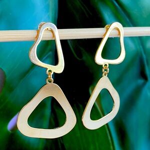 NEW 18K Gold Filled Abstract Rounded Triangle Dangle Earrings
